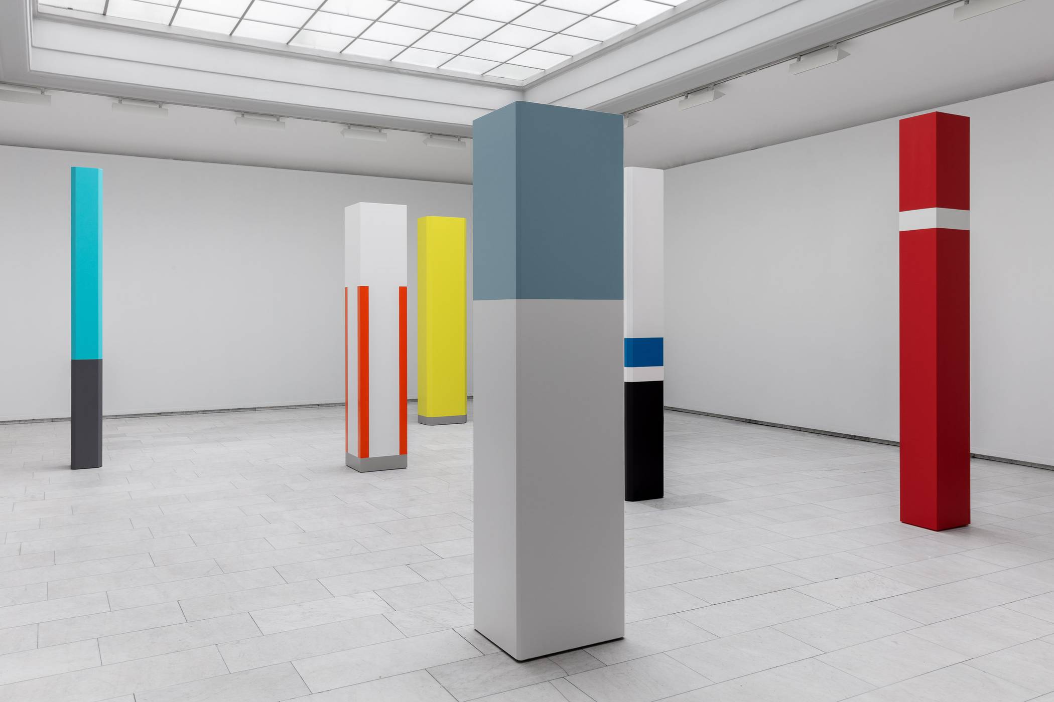 Parkert Søyle (oversiktsbilde) (2025) — Anders Sletvold Moe